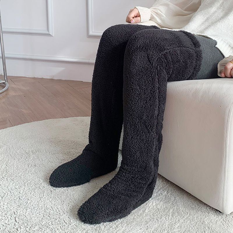 Over Knee High Fuzzy Long Socks – Vintervarma och Mysiga Strumpor